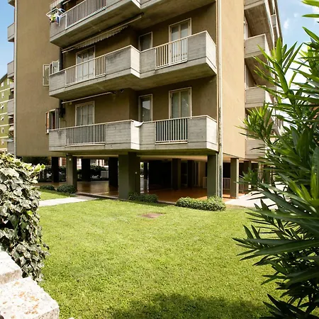 公寓 For - Happy *